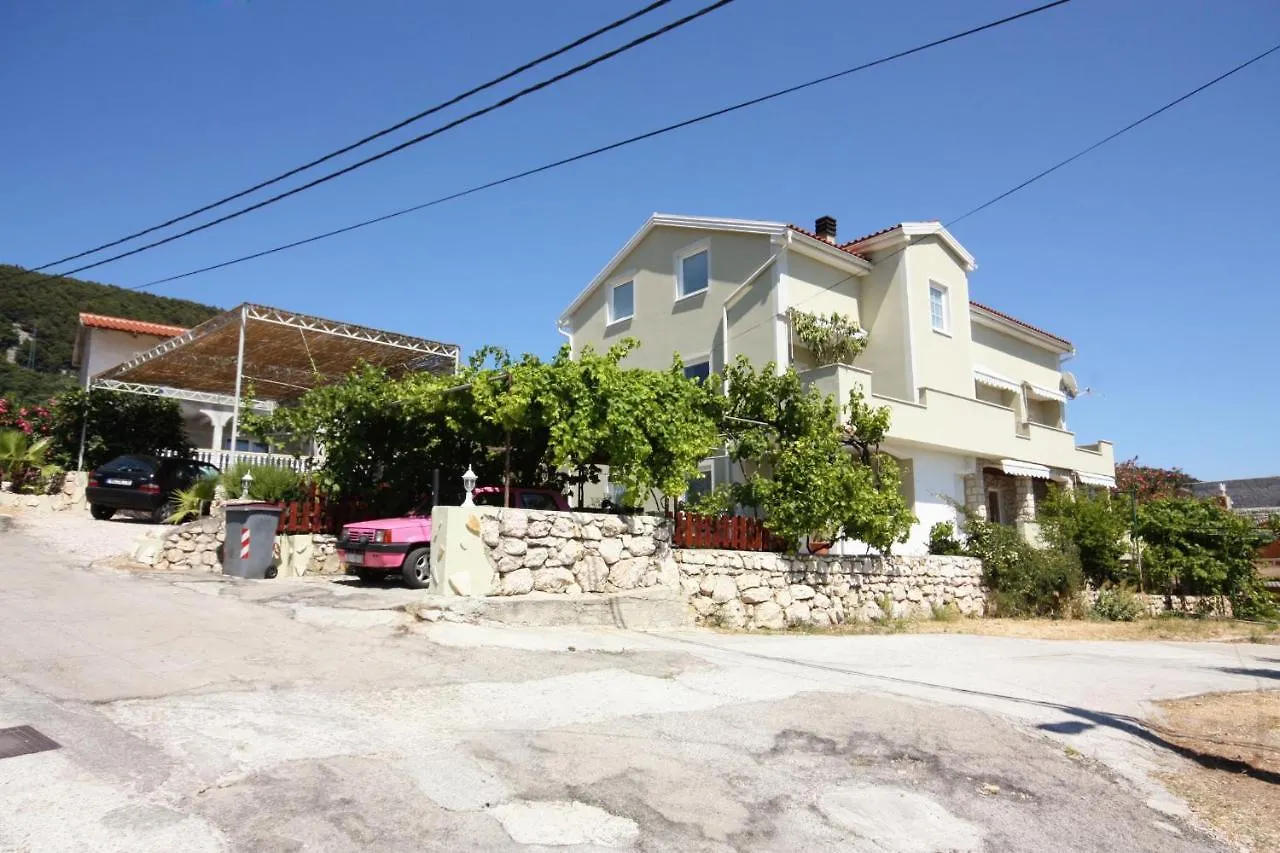 Apartments With A Parking Space Banjol, Rab - 5071